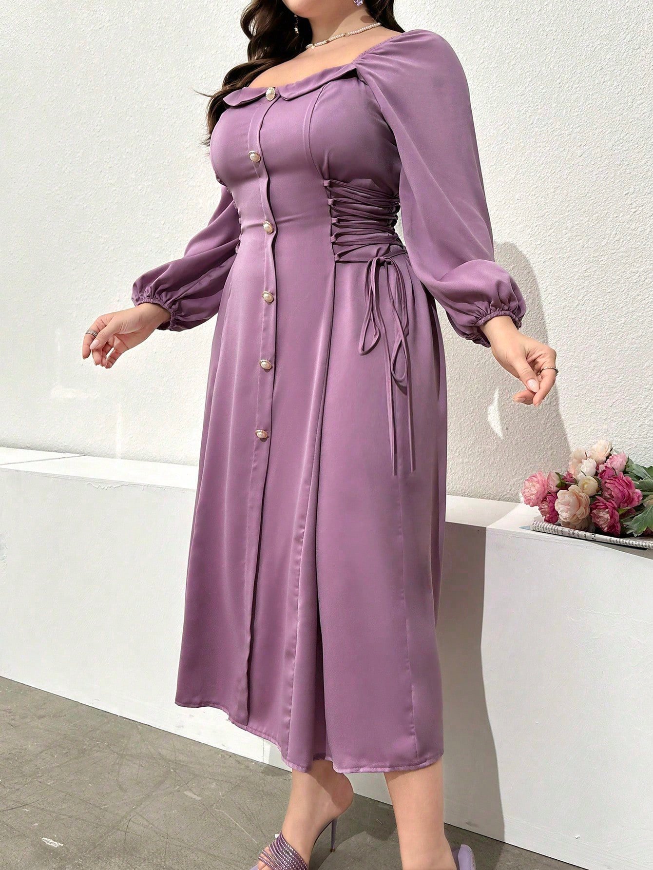 robe longue avec design boutonné et ceinturée robe longue avec design boutonné et ceinturée