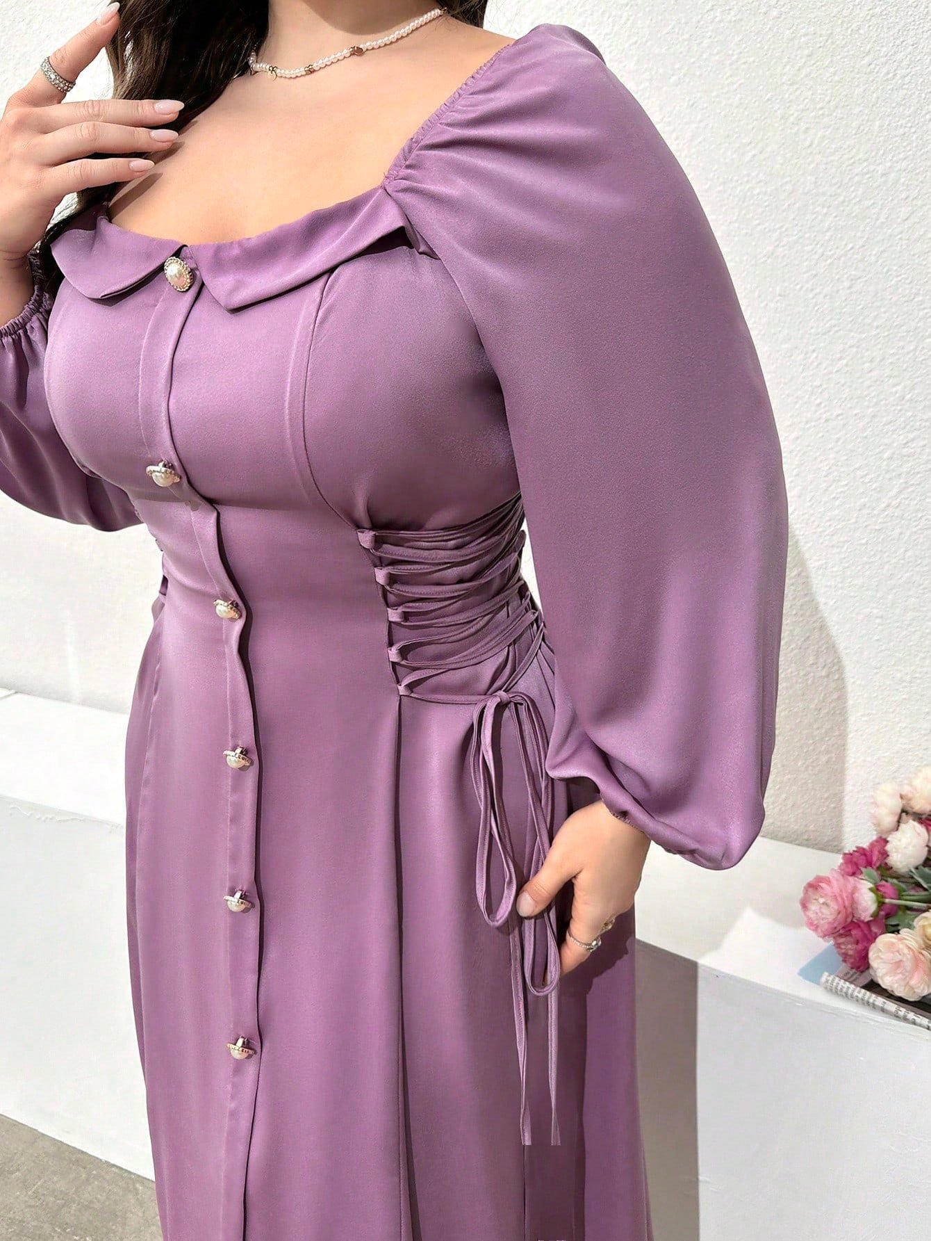 robe longue avec design boutonné et ceinturée robe longue avec design boutonné et ceinturée