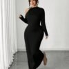 robe élégante de grande taille avec un design sophistiqué