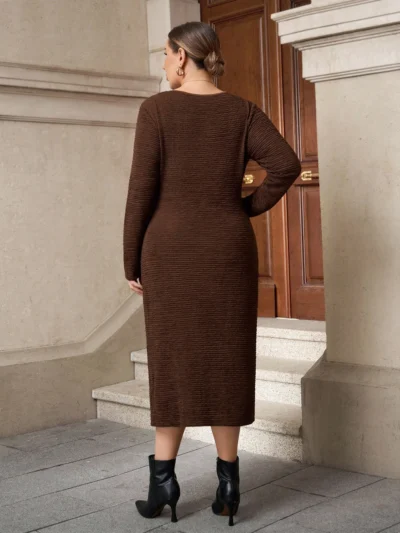 robe élégante avec boucle métallique