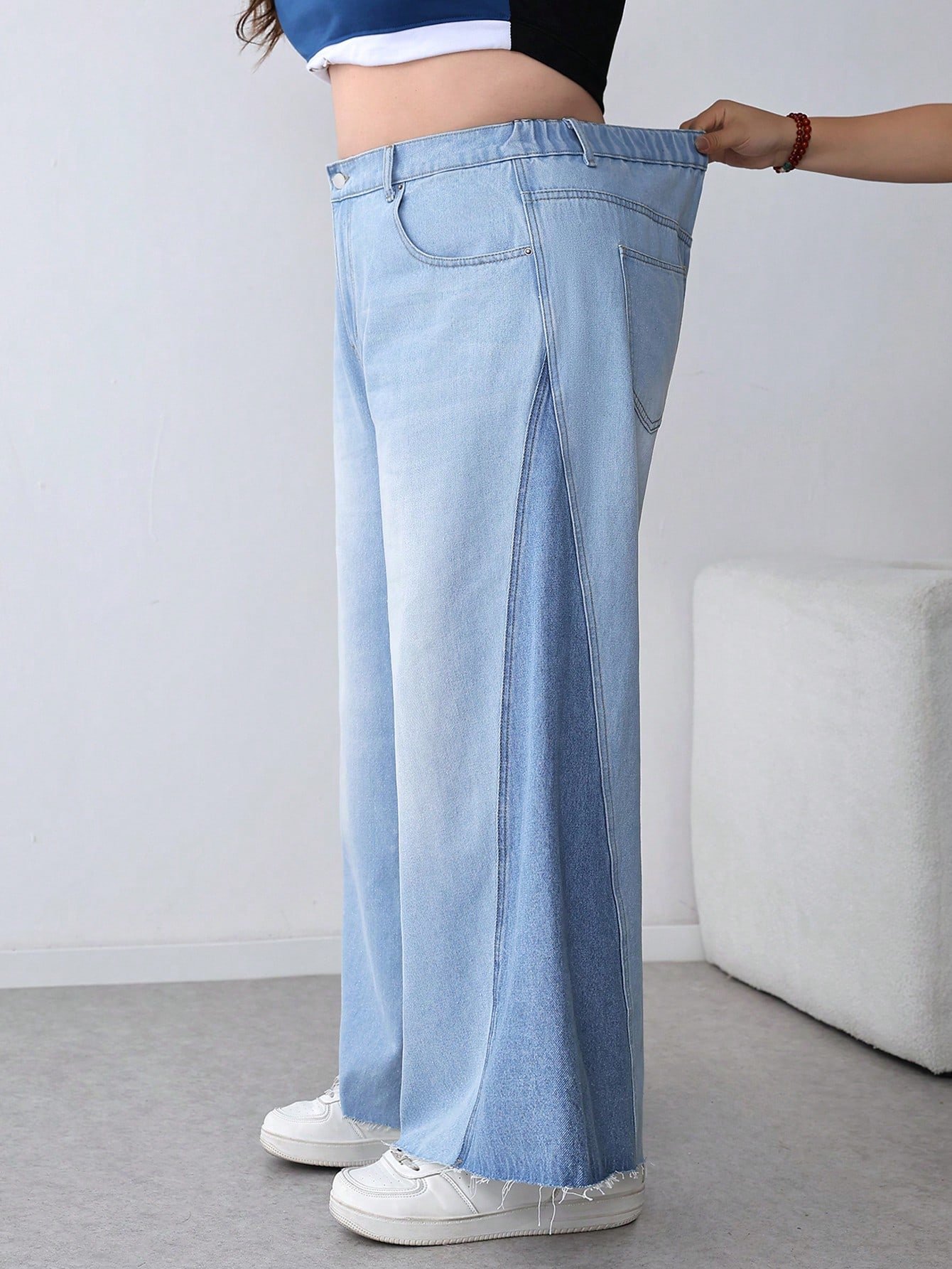 jeans taille haute Ă poches, jambes larges, jeans taille haute Ă poches, jambes larges,