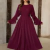 robe élégante à encolure ronde