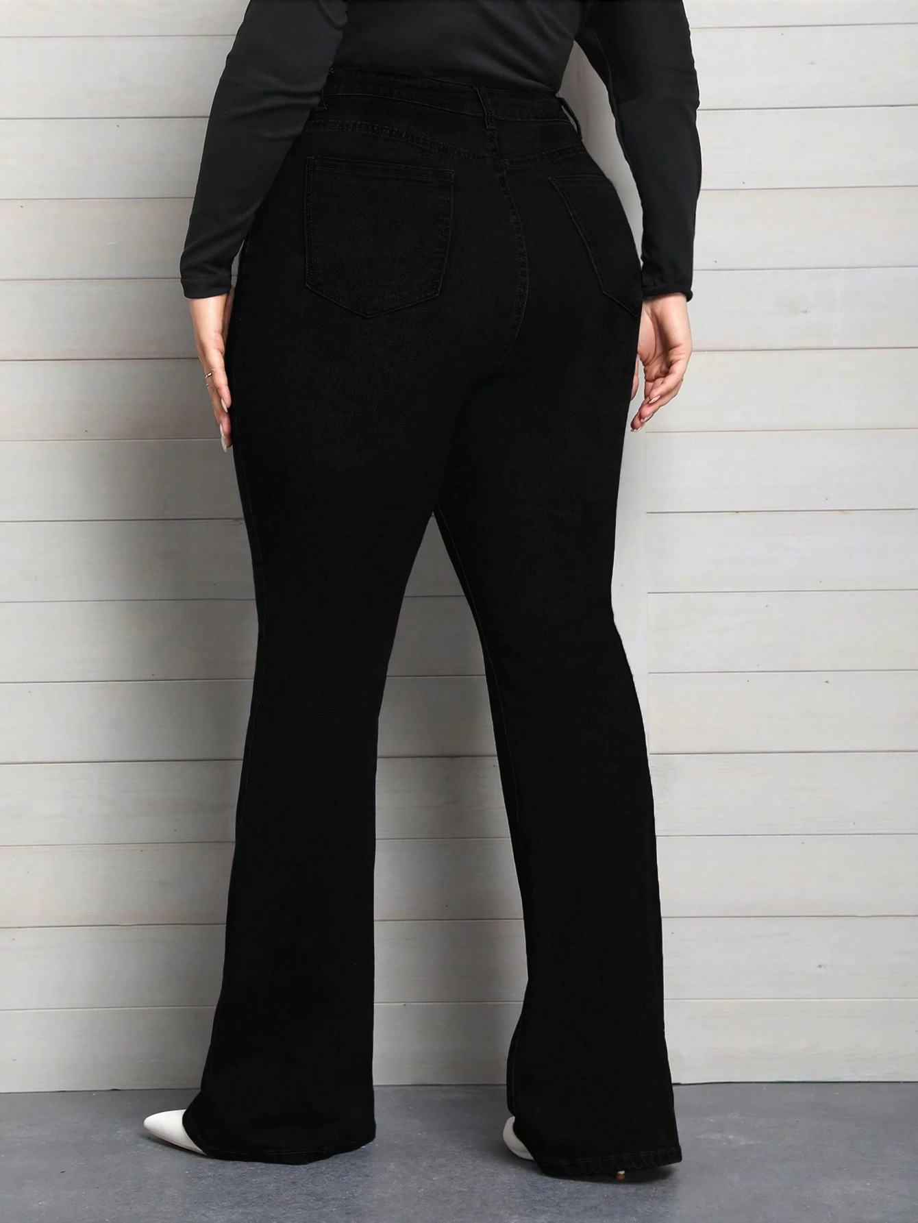 Jeans évasés avec boutons – Image 2