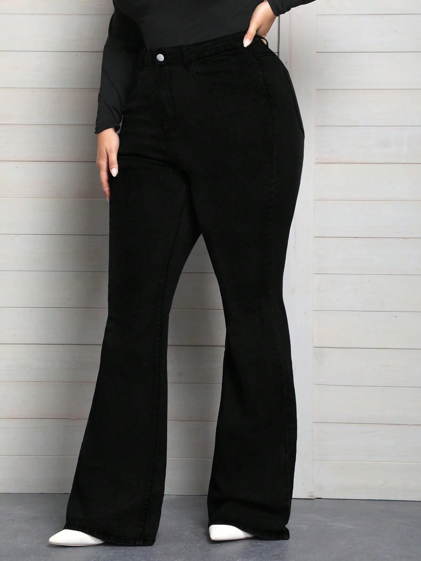 Jeans évasés avec boutons – Image 6
