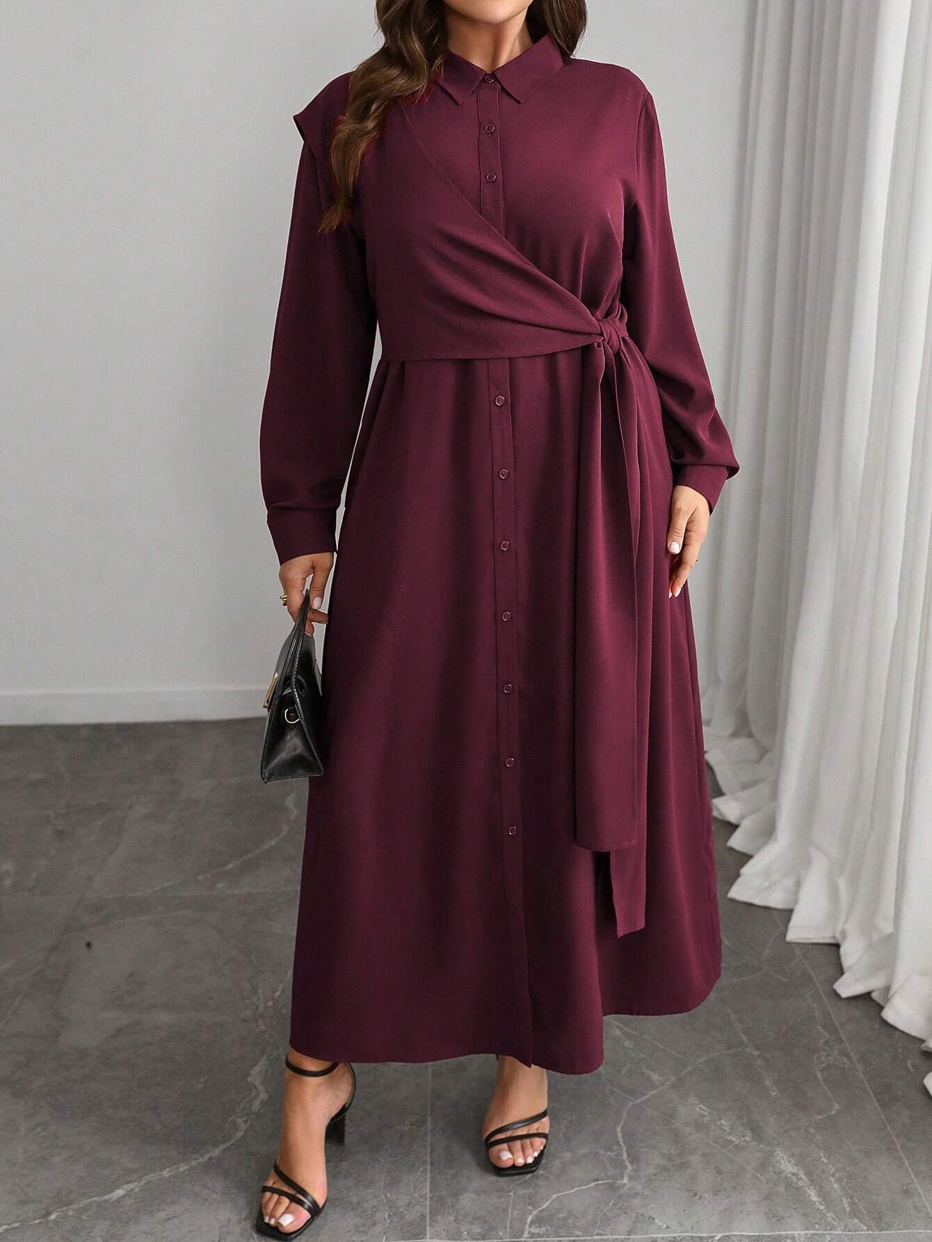 Robe chemise à manches longues avec col montant et ceinture décorative – Image 3