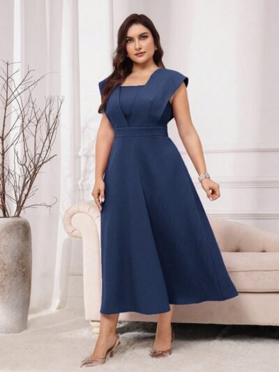 Robe  élégante à encolure