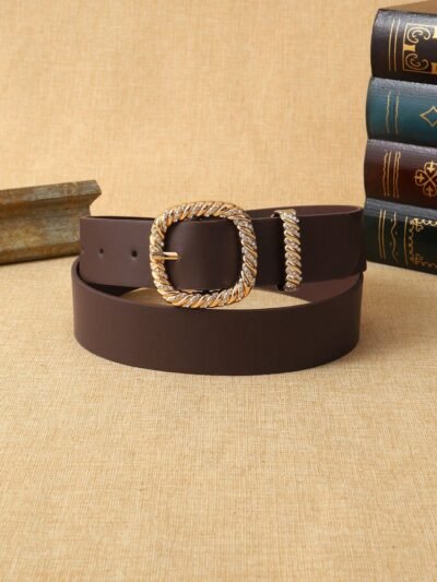 Ceinture de couleur café avec boucle dorée