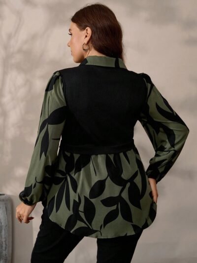 Alternative view of Top décontracté en tricot noir avec imprimé floral