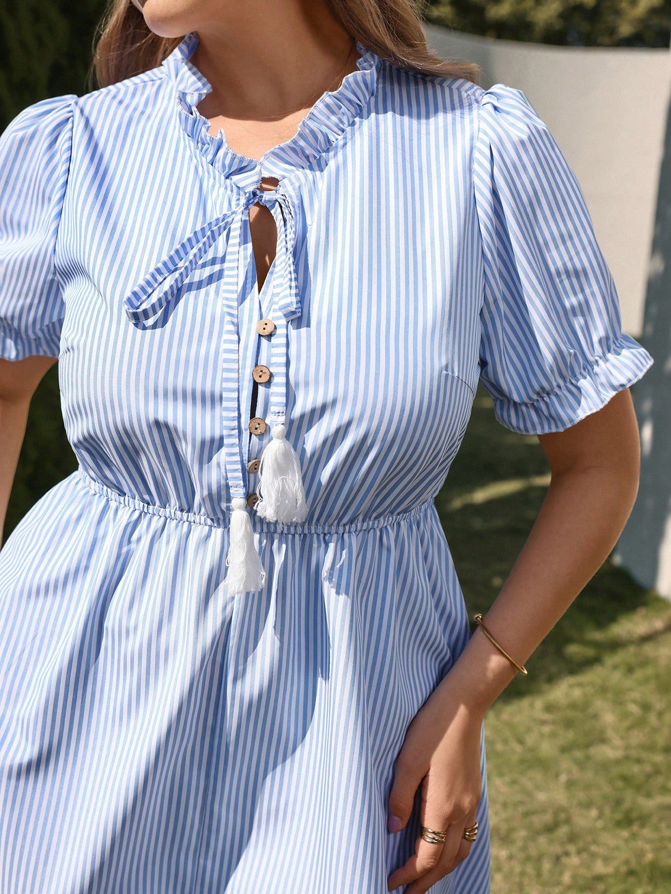 Robe d'été décontractée à imprimé rayé avec volants – Image 8