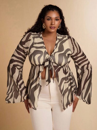 Blouse à lacets en maille ondulée