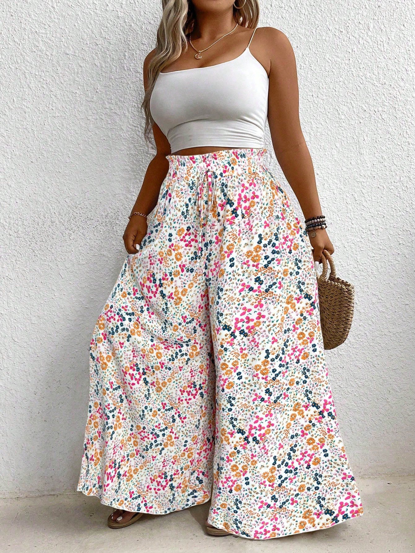 Pantalon grande taille à jambes larges avec imprimé floral ditsy casual – Image 2