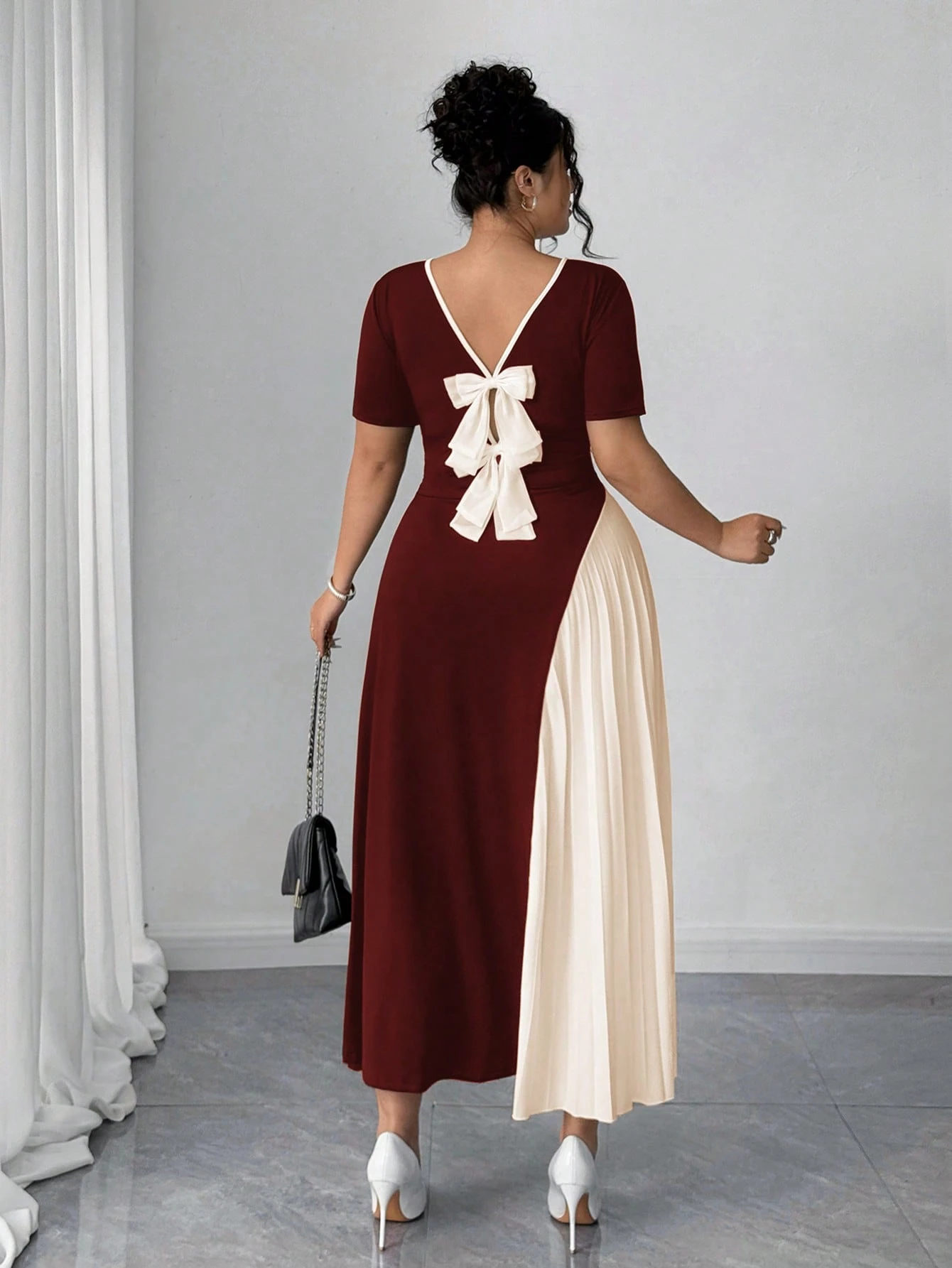 Robe à la mode de style français avec plissés, nœud papillon. – Image 6