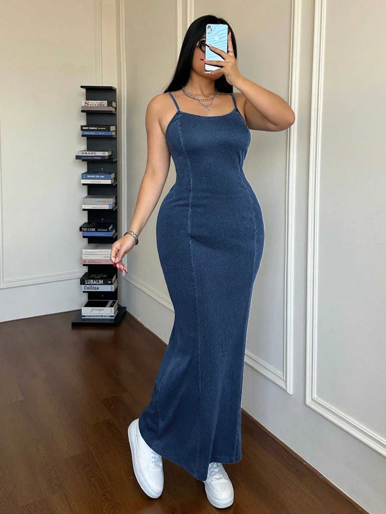 Robe cami en jean élastique ajustée et sexy – Image 3