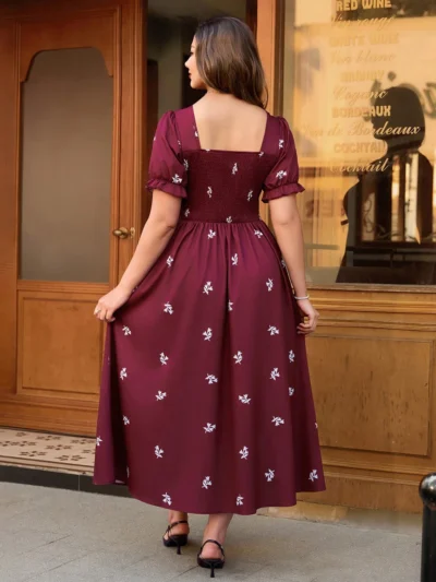 Alternative view of Robe vintage à manches évasées avec imprimé floral