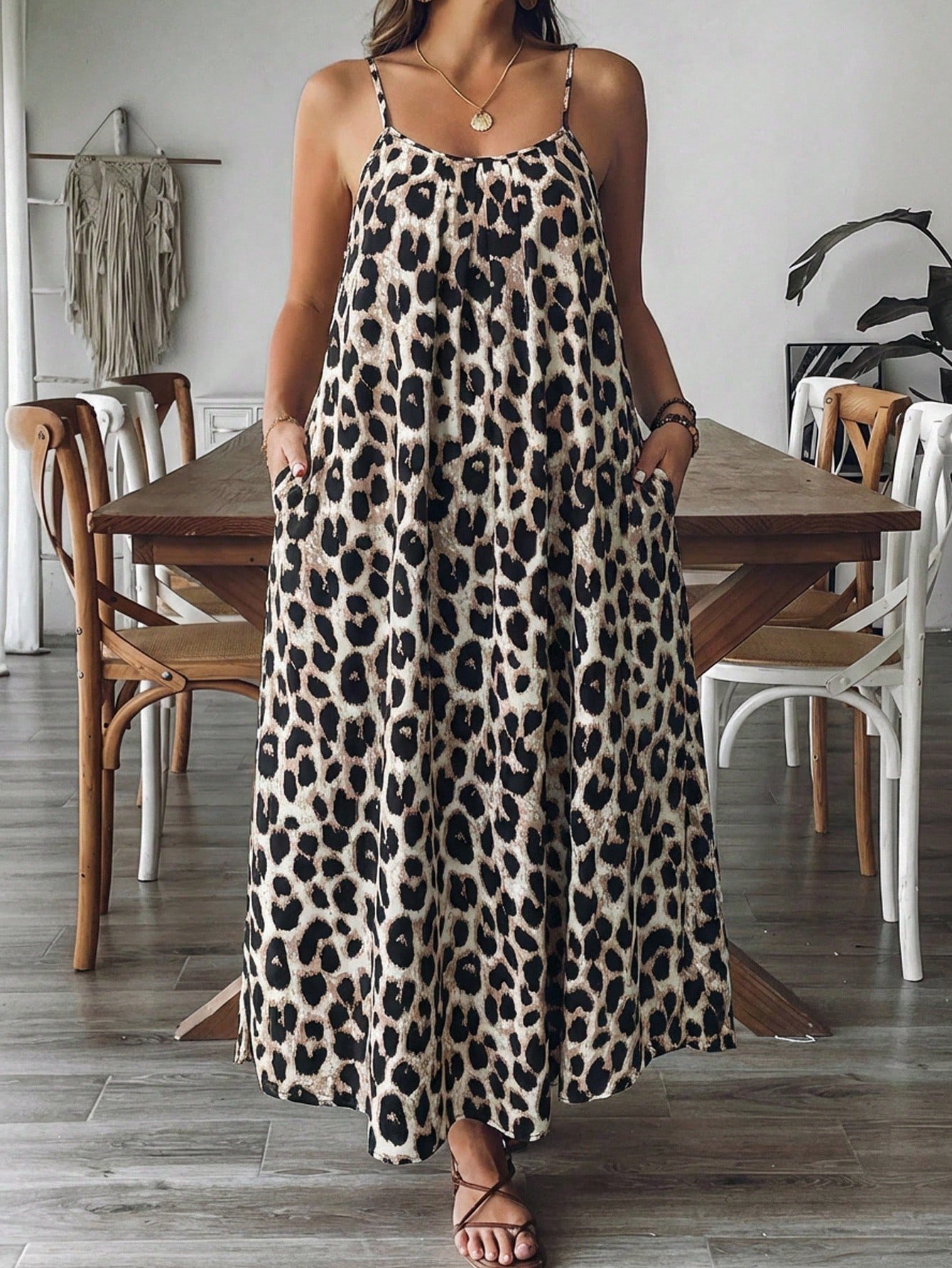 Robe décontractée à imprimé léopard – Image 3