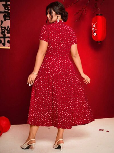 Alternative view of Robe boutonnée à imprimé pois saint-Valentin