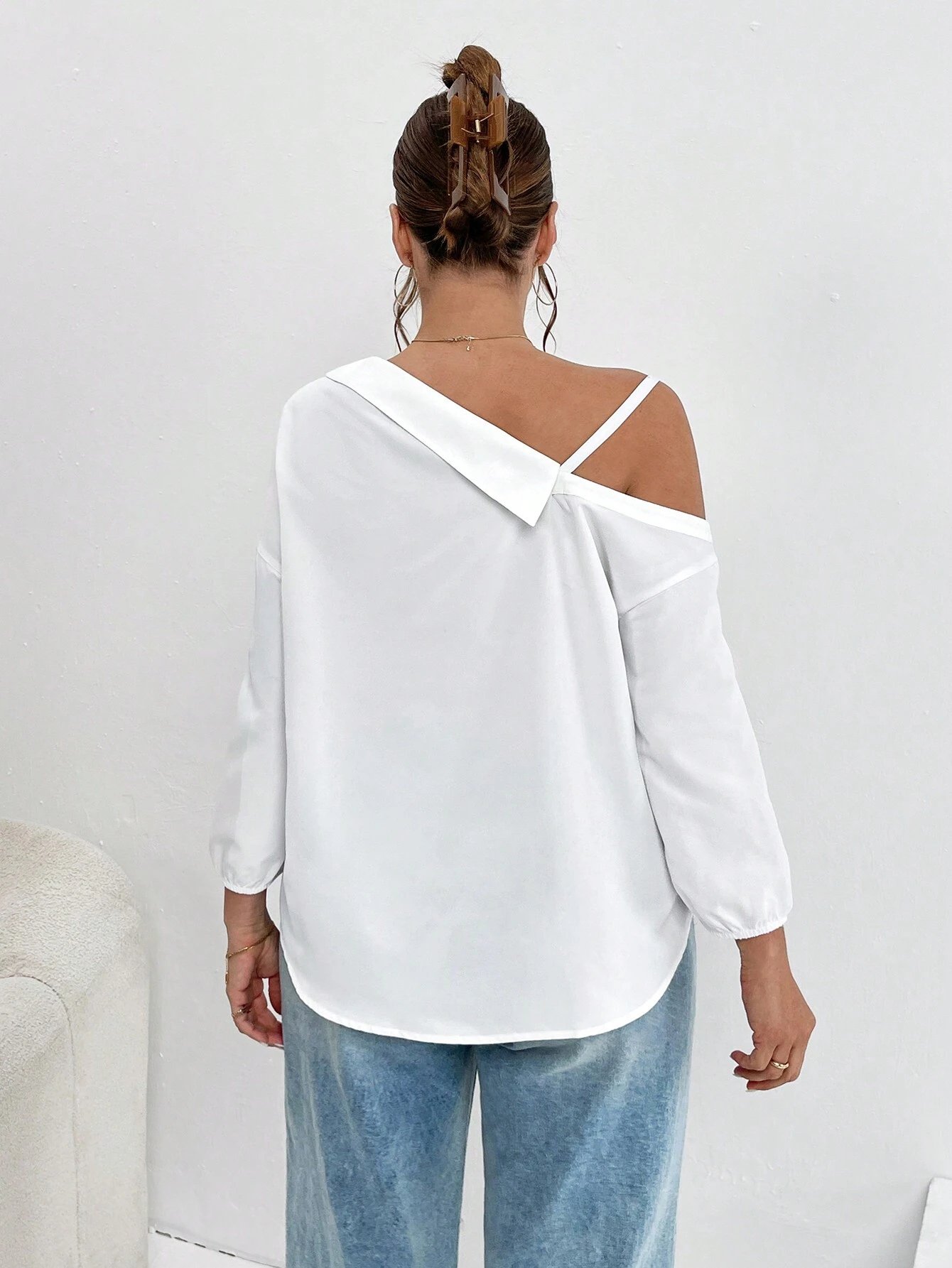 chemise asymétrique d'épaule pour la rue et décontractée – Image 2