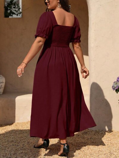 Alternative view of Robe élégante à encolure en cœur et manches courtes