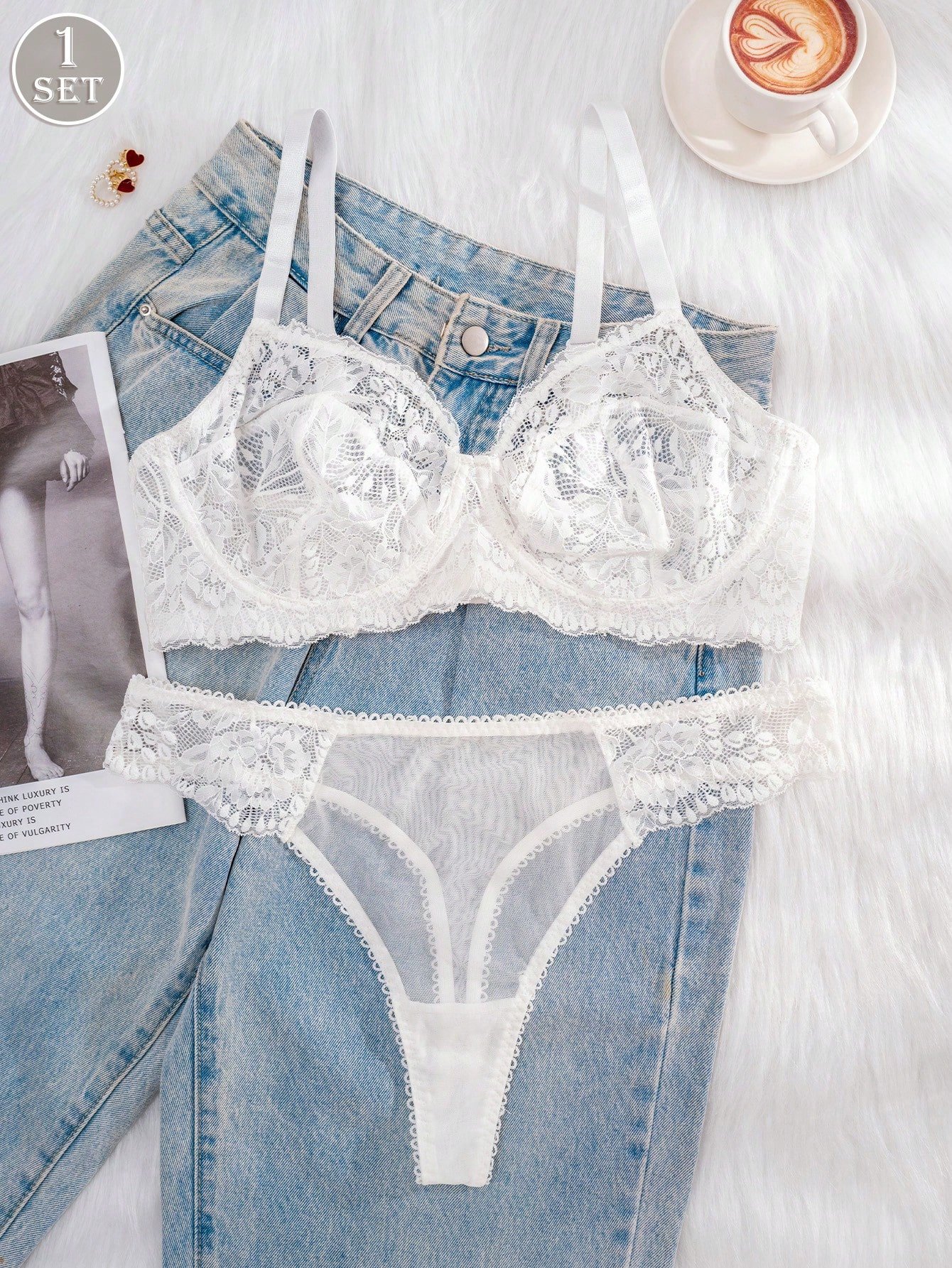 Ensemble en dentelle blanche confortable et sexy