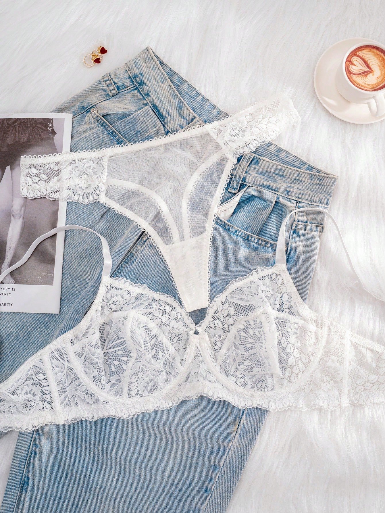 Ensemble en dentelle blanche confortable et sexy – Image 3