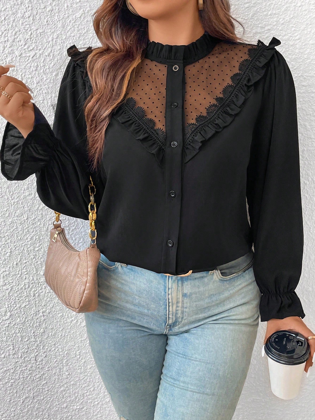 Blouse à boutons à manches longues avec volants