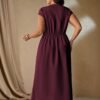 Robe mi-longue plissée à la taille – Image 2