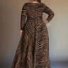 Robe élégante, imprimé zèbre, col rond à volants, – Image 2