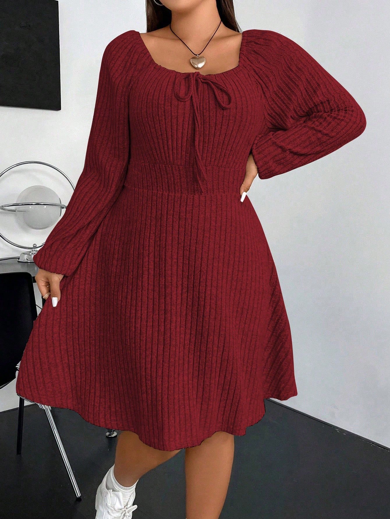 Robe à manches lanternes en matière douce – Image 5