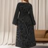 Robe avec manches évasées – Image 2