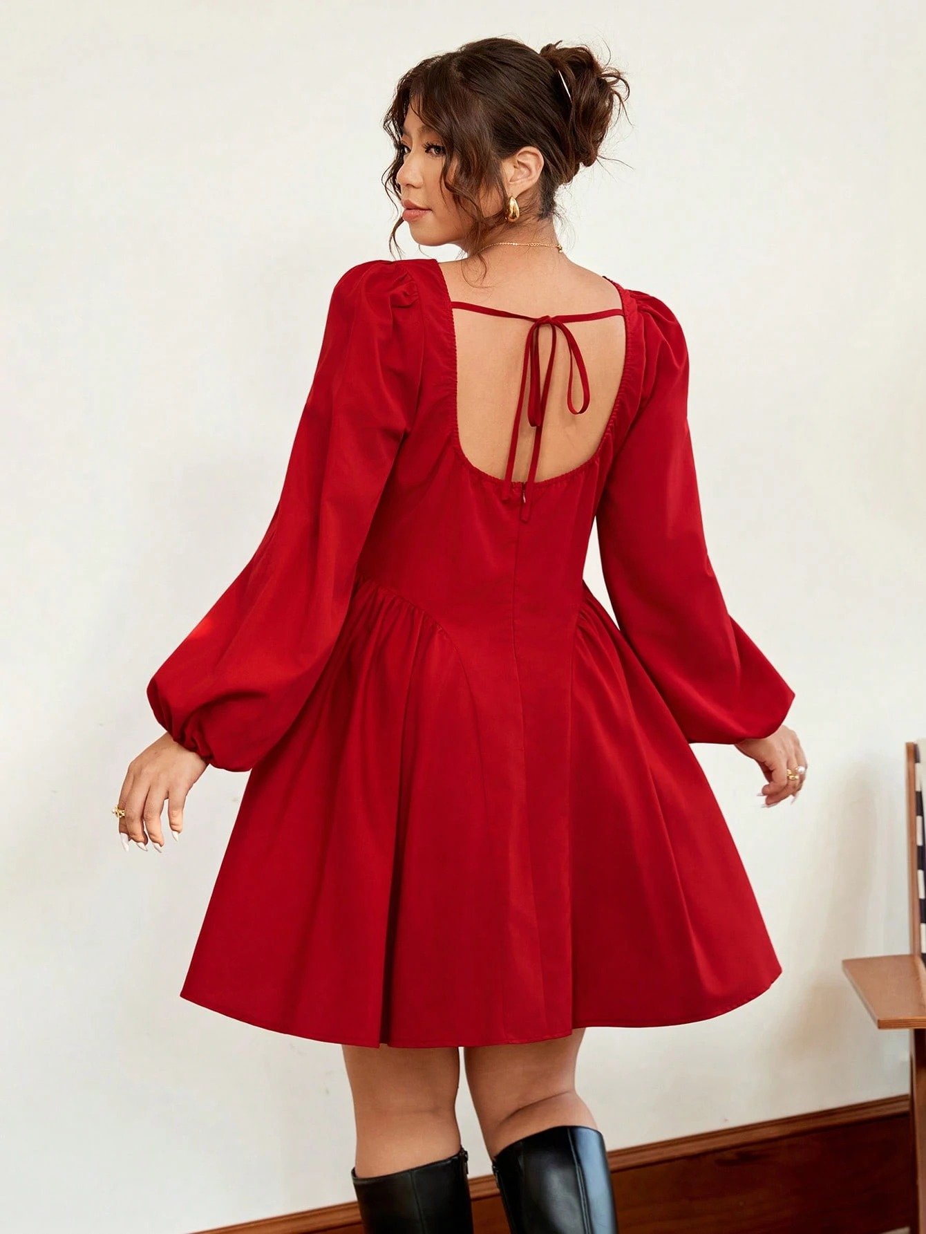 Robe courte col carré, manches lanterne, taille cintrée, ourlet évasé, élégante – Image 2