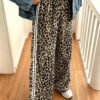 Pantalon droit imprimé léopard – Image 4