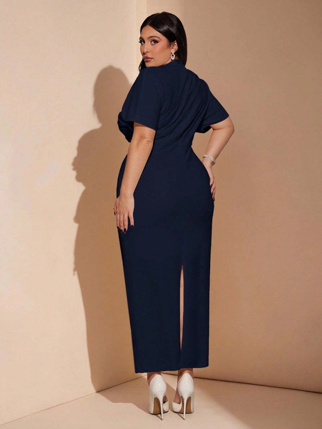 Robe sexy à dos froncé et fendu – Image 2