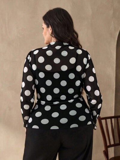 Alternative view of Top en maille à imprimé pois élastique