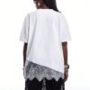T-shirt ample à manches courtes avec ourlet asymétrique en dentelle – Image 2