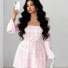 Robe élégante à col rond avec décoration de boutons et taille évasée – Image 5