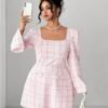 Robe élégante à col rond avec décoration de boutons et taille évasée – Image 6