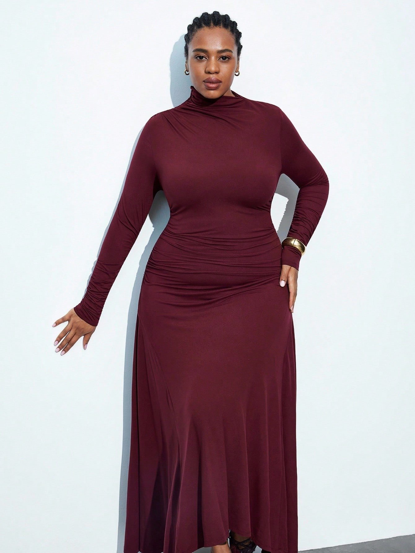 Robe élégante manches longues, plissée, moulante – Image 5
